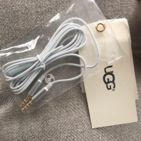 NWT UGG Tech Earmuff Grey - Picture 4 of 7